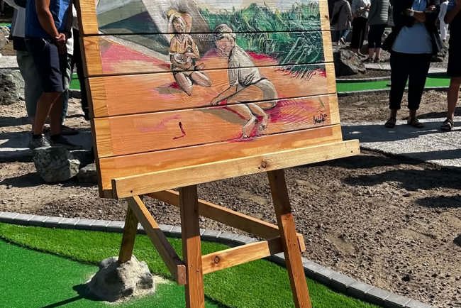 bane 9 på Nymindegab minigolf, malet af Amalie Egholm